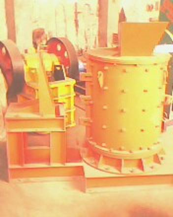 安徽蚌埠立式復(fù)合破碎機(jī)/立式磨機(jī)高細(xì)度大產(chǎn)品圖片