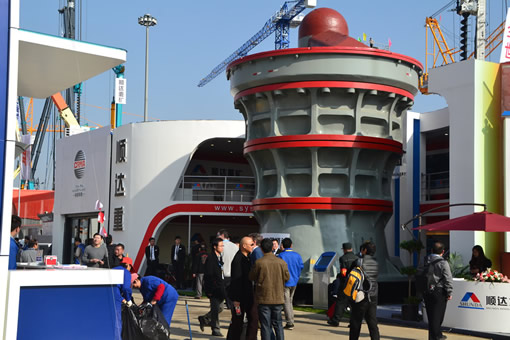 順達(dá)重礦世型液壓旋回破碎機(jī)亮相寶馬展