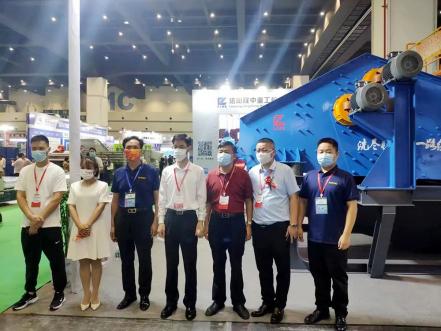綠色智能 合作共贏(yíng) |2022第二屆鄭州砂石展隆中重工精彩亮相！