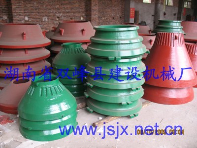 圓錐破碎機配件系列有:圓錐頭、分料盤等產品圖片