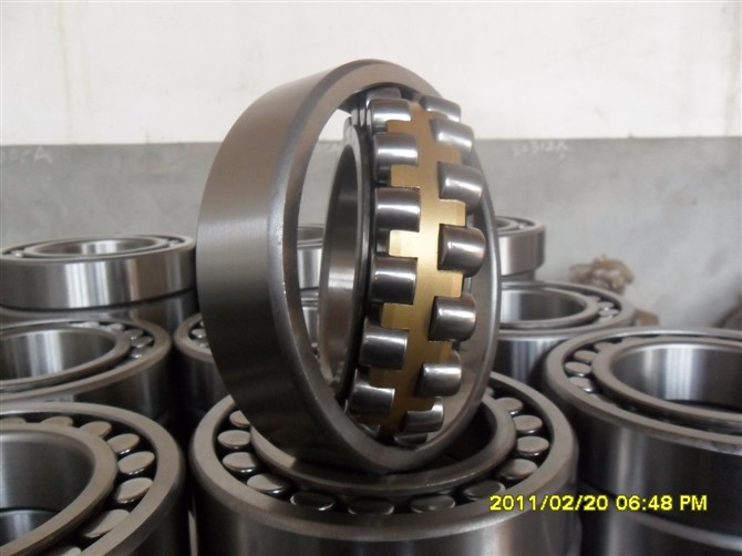 3516CA/22216CA調(diào)心滾子軸承產(chǎn)品圖片