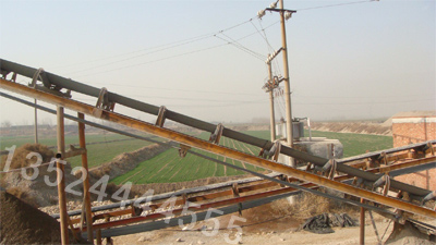 AnHui皮帶機(jī)/皮帶輸送機(jī)價格/移動式輸送機(jī)產(chǎn)品圖片