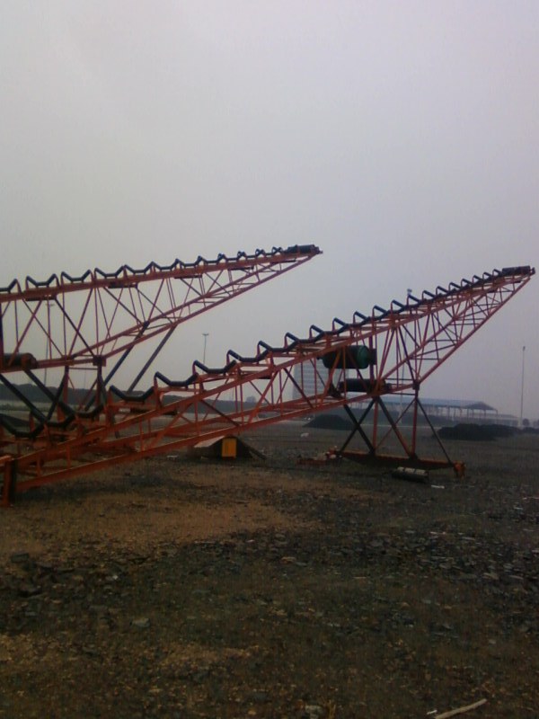 輸送機/皮帶輸送機/上海輸送機/上海路橋輸送機