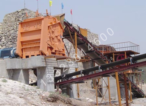 鵝卵石制砂生產(chǎn)線,河卵石制砂機(jī),河卵石破碎機(jī),河卵石碎石機(jī)產(chǎn)品圖片