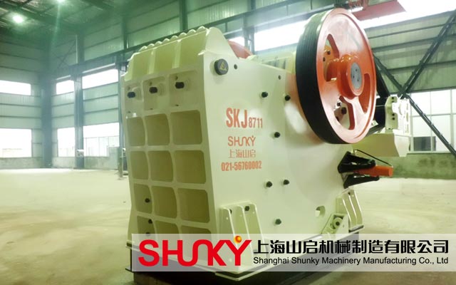 山啟機(jī)械隊(duì)顎式破碎機(jī)更了如指掌