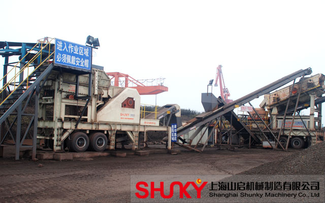 助推國家把建筑垃圾變廢為寶山啟機(jī)械移動破碎站產(chǎn)品圖片