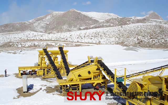 進(jìn)入夏季山啟機(jī)械移動(dòng)破碎站銷售一路飄紅產(chǎn)品圖片