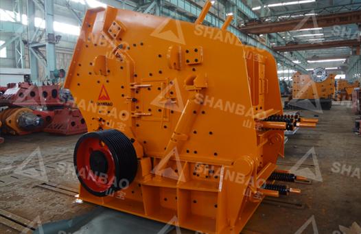 反擊式破碎機產(chǎn)品圖片