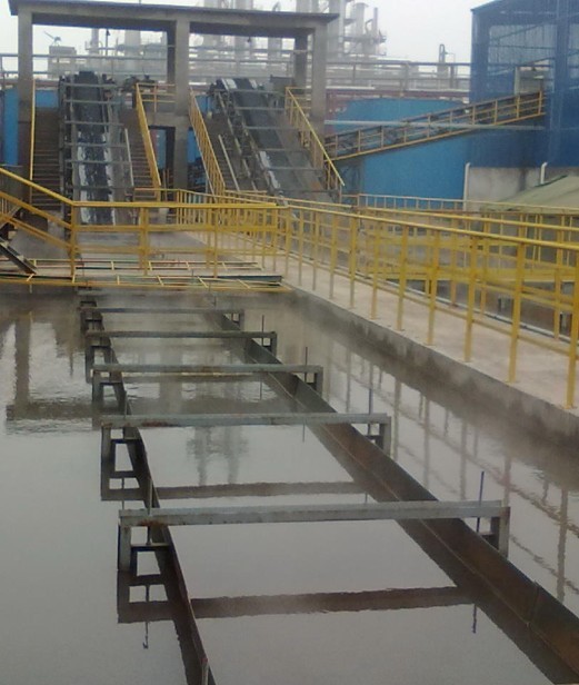 水下冷卻瀝青皮帶輸送機(jī)產(chǎn)品圖片