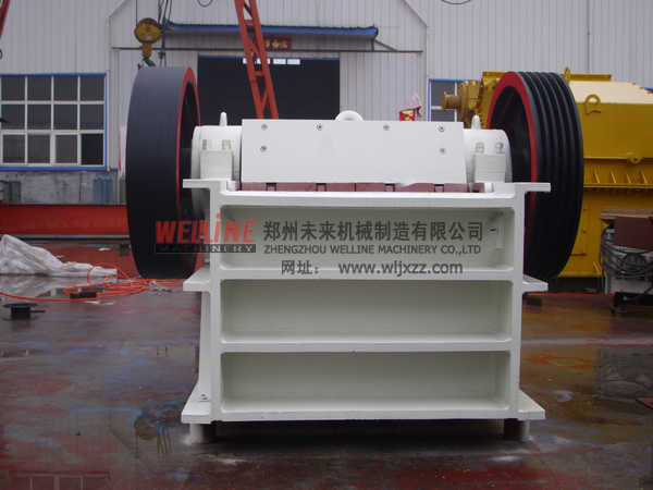 青石破碎機(jī),大中型顎式破碎機(jī)