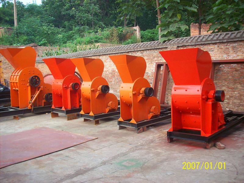 石灰粉碎機(jī) 三高機(jī)械精心打造石灰粉碎機(jī)價格再創(chuàng)新低產(chǎn)品圖片