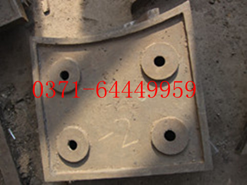 專業(yè)生產(chǎn)高效細(xì)碎機(jī)反擊襯板 耐磨反擊襯板產(chǎn)品圖片