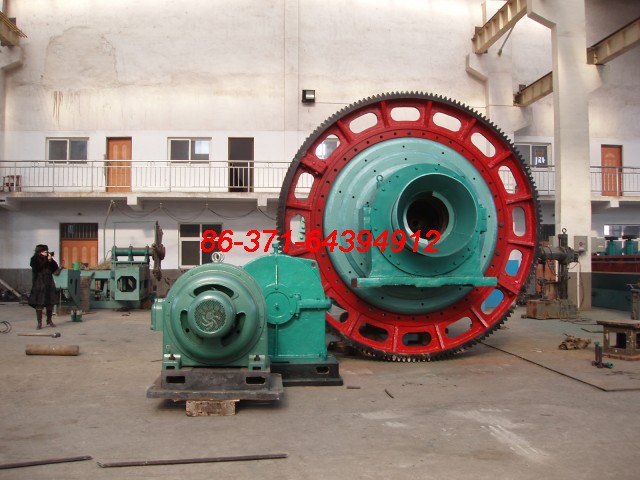 貴州連續(xù)球磨機(jī)與廣西間歇球磨機(jī)的對(duì)比產(chǎn)品圖片