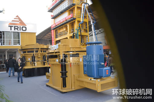 上海杰弗朗機(jī)械(TRIO)設(shè)備有限公司展出的液壓圓錐式破碎機(jī)、立軸
沖擊式破碎機(jī)產(chǎn)品