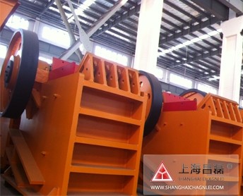 大型顎式破碎機(jī)產(chǎn)品圖片