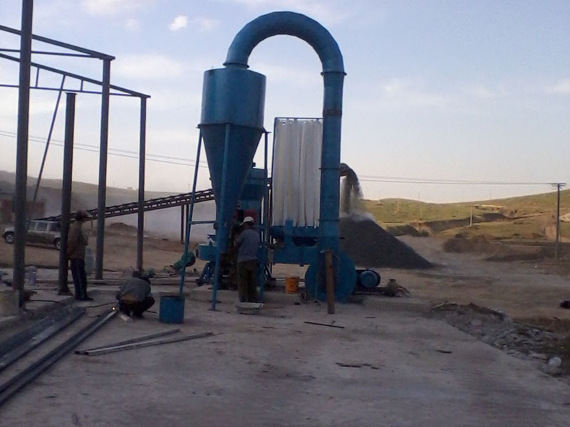 力邁廠家直銷 石膏粉高壓磨 石膏磨粉機(jī) 石膏高壓磨粉機(jī)產(chǎn)品圖片