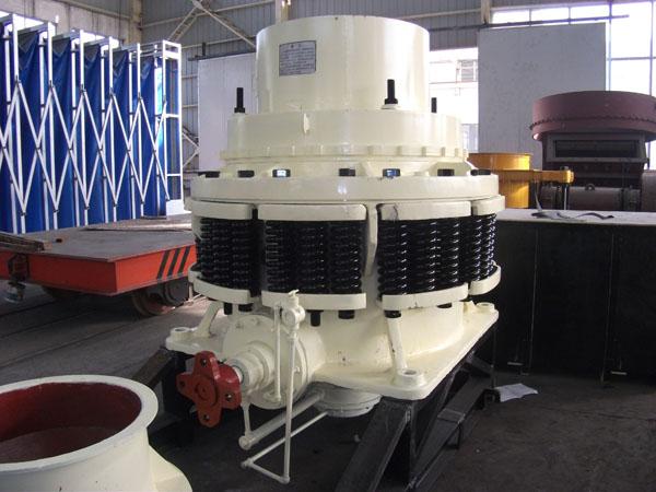 py系列彈簧圓錐破碎機產(chǎn)品圖片