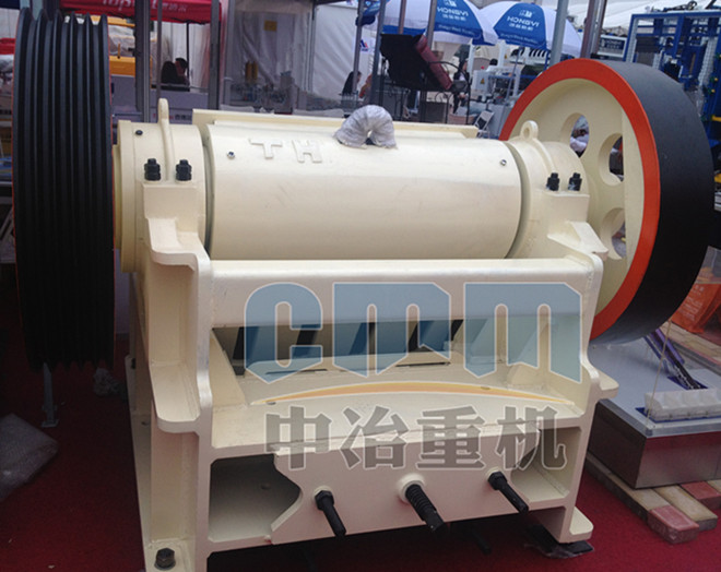 選礦破碎機(jī) 新型破碎機(jī) 顎破機(jī)產(chǎn)品圖片