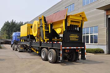 輪胎式移動破碎站產(chǎn)品圖片
