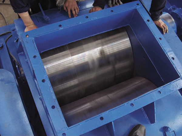 濟南安地雙輥破碎機2pgg7570產(chǎn)品圖片