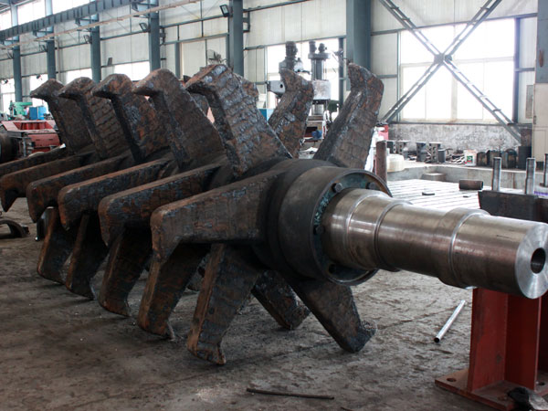 濟南安地單輥破碎機產品圖片