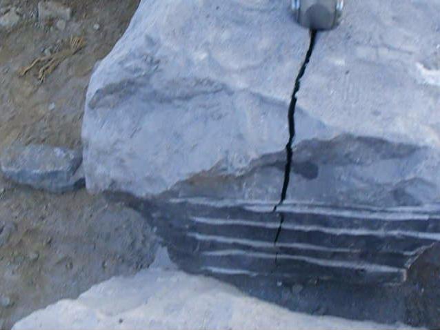 礦山玉石精雕產(chǎn)品圖片