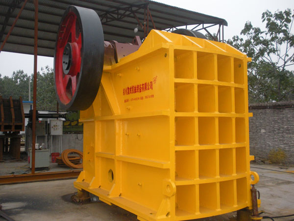 顎式破碎機(jī)產(chǎn)品圖片