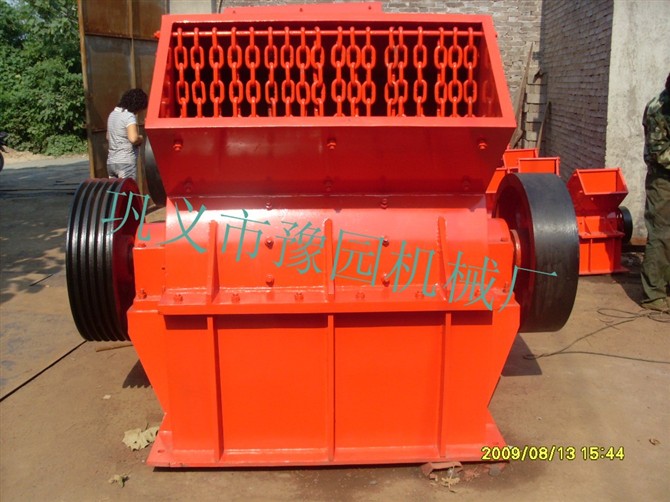 供應(yīng)錘式破碎機(jī)pc-600*400