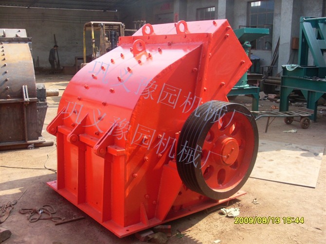供應(yīng)錘式破碎機(jī)pc-800*600