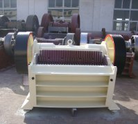 甲浦瑞PEX250x1000深腔細(xì)顎式破碎機(jī)產(chǎn)品圖片