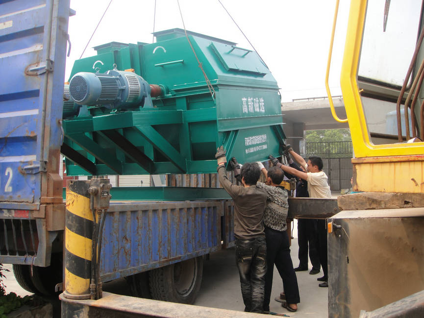 鐵礦干選機(jī)廠家、河砂干選機(jī)價(jià)格