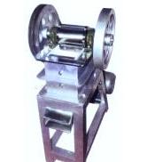 剛玉陶瓷顎式破碎機(jī)產(chǎn)品圖片