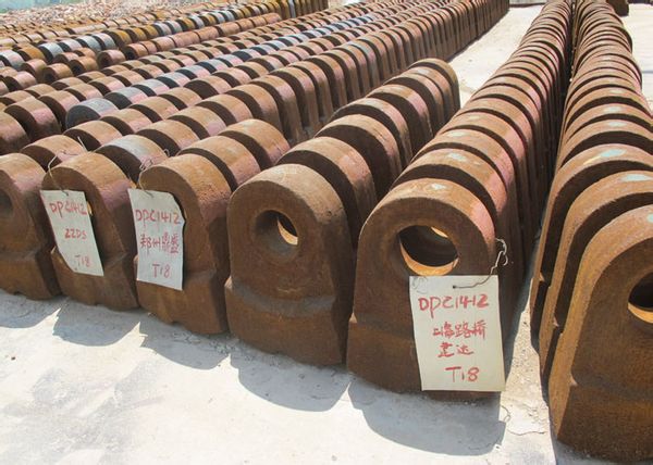 超高錳鋼錘頭 高鉻合金錘頭 破碎機錘頭 復合錘頭 耐磨錘頭