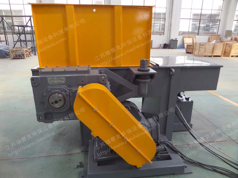 單軸撕碎機(jī)供應(yīng)產(chǎn)品圖片