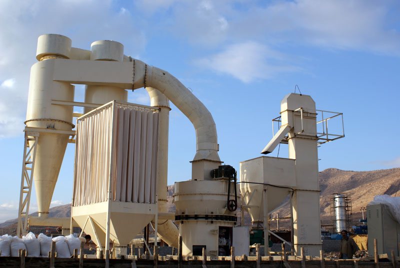 東北高壓懸輥磨粉機性能好 產(chǎn)量高產(chǎn)品圖片