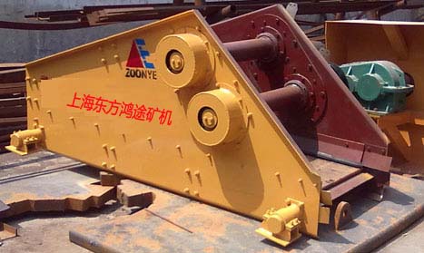 道砟石振動篩,石料震動篩,機(jī)制砂生產(chǎn)用篩,機(jī)制砂直線震動篩產(chǎn)品圖片