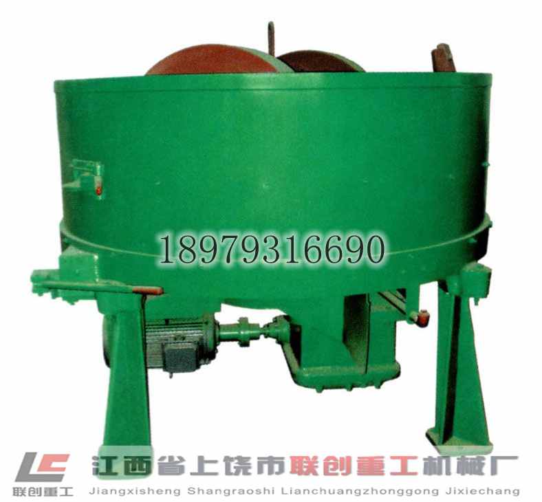 江西泡沫混凝土設(shè)備場地 空心磚機價格產(chǎn)品圖片