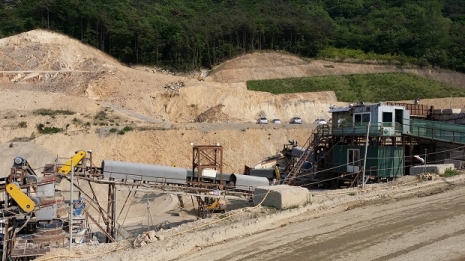  反擊式制砂機廠家））反擊式制砂機價格））制砂機設(shè)備哪家