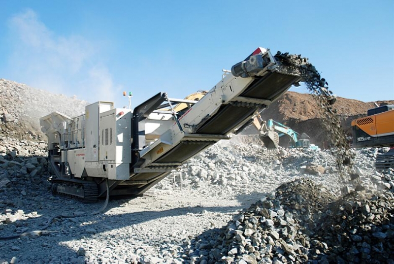 J-1175E油電兩用履帶移動顎式破碎