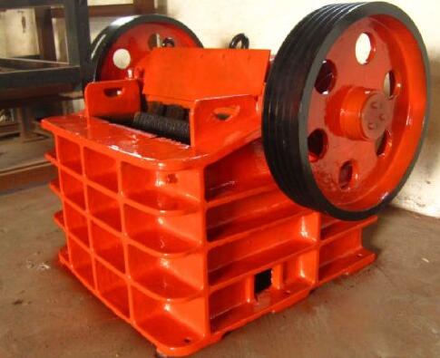 顎式破碎機(jī)出售 恒磁PEX500×1500顎式產(chǎn)品圖片