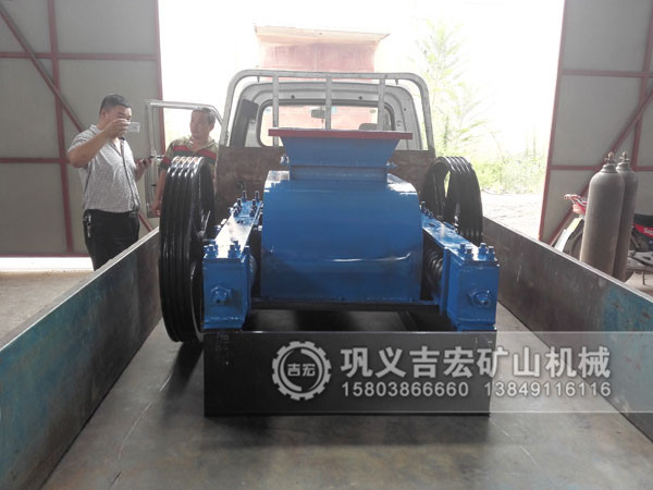 對輥破碎機的保養關系著使用壽命