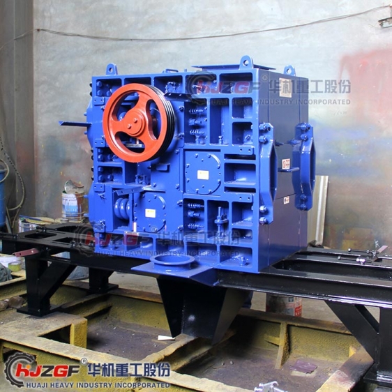 專利產(chǎn)品三輥細(xì)碎機(jī) 三輥式破碎機(jī) 用于化肥玻璃陶瓷石英細(xì)碎作業(yè)產(chǎn)品圖片