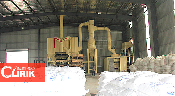 石灰石磨粉機的用途和型號產(chǎn)品圖片