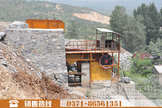 大型石頭破碎機(jī)多少錢(qián)一臺(tái)？