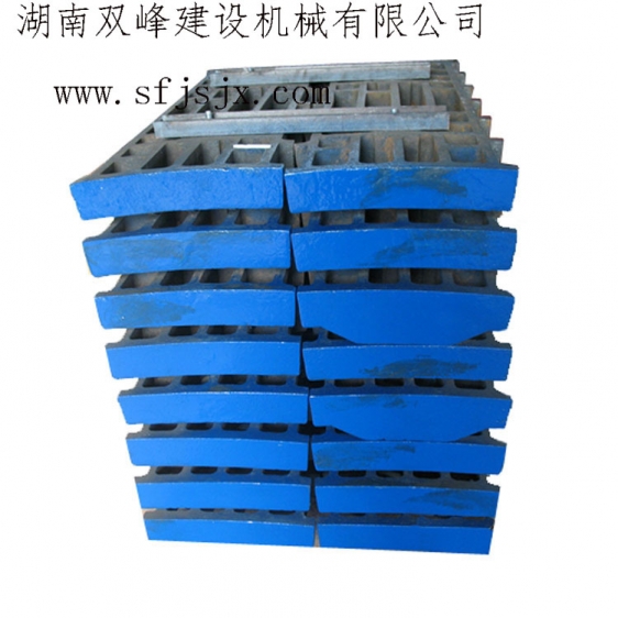 襯板1   美卓   破碎機(jī) 配件 高錳鋼  可以