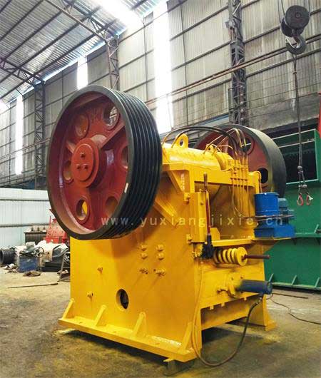 新型自動加油鄂式破碎機哪家好？