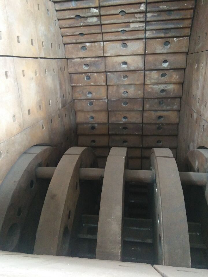 錘式?jīng)_擊破