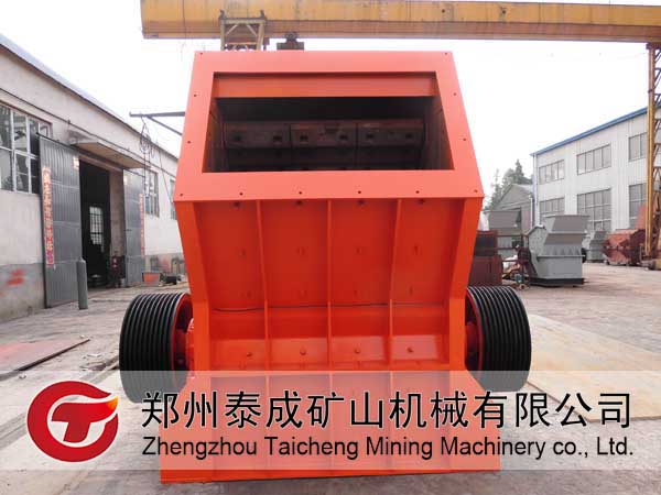 鄭州泰成反擊破設(shè)備廠家 反擊打石機廠家 新型反擊破廠家