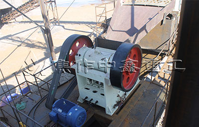 顎式破碎機(jī)中鑫