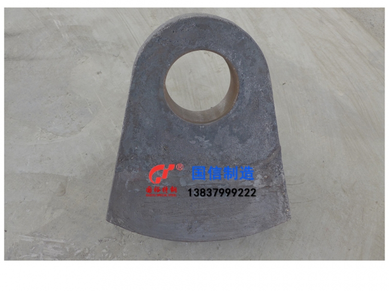 高鉻鑲嵌合金錘頭有以下特點(diǎn)：